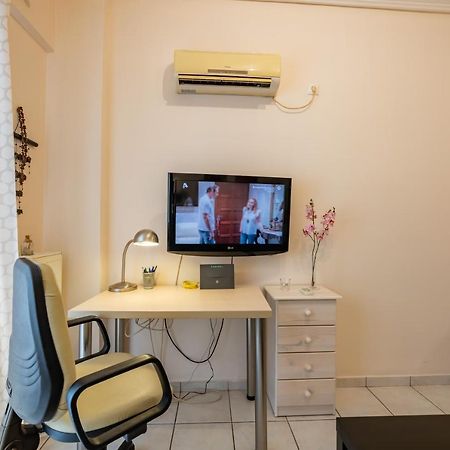 Apartamento Flat In Excellent Location With Private Parking Atenas Exterior foto