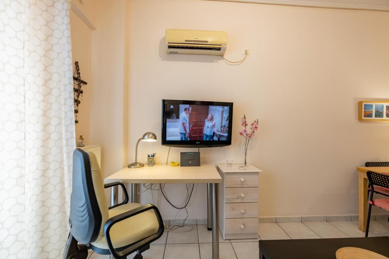 Apartamento Flat In Excellent Location With Private Parking Atenas Exterior foto